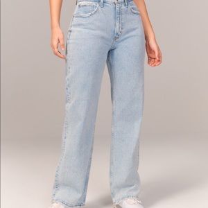 Abercrombie Curve Love High Rise 90s Relaxed Jean